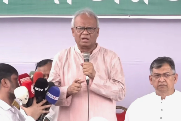 ক্ষমতাশালী হলেও অপরাধীদের আইনের আওতায় আনতে হবে: রিজভী